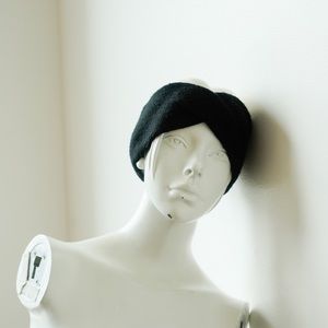 Wilfred Twist Head Band Black - O/S